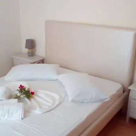 Apartmán Mairoula Apartments!