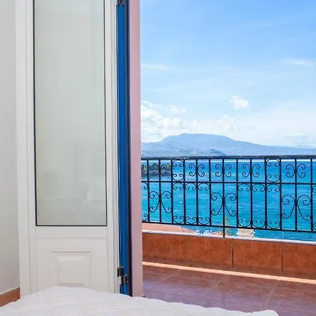 Mairoula Apartments! * Koróni