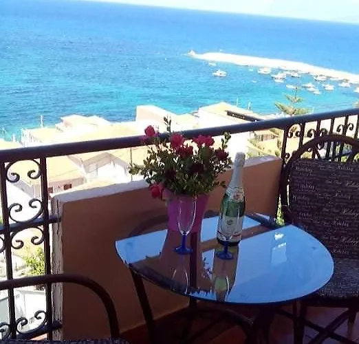 Mairoula Apartments! Koróni