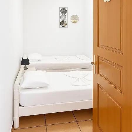 Mairoula Apartments! Apartamento Koróni