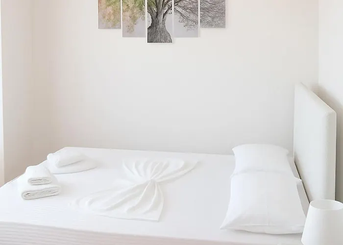 Mairoula Apartments! Апартаменты