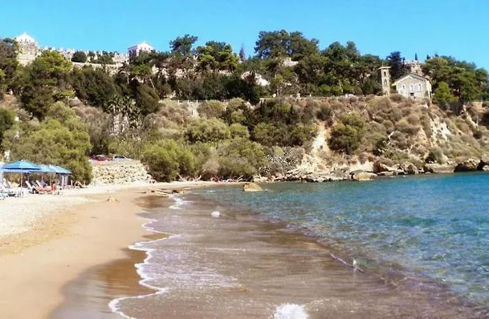 Апартаменты Mairoula Apartments! Корони